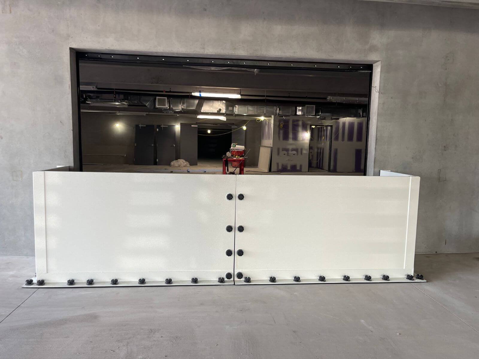 1_garage-door-flood-protection-barrier